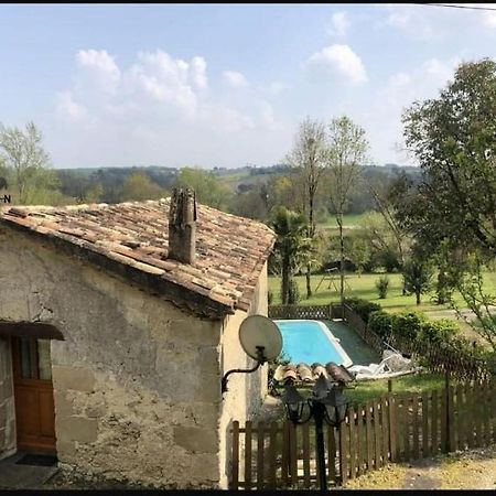 Les Gites Du Hameau Avec Piscine Castelnau-sur-Gupie Exterior foto